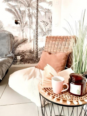 Studio calme avec parking et ascenseur -304-
